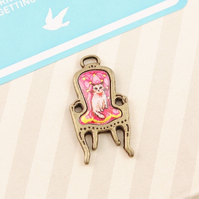 고양이의자 펜던트/신주(금속장식)